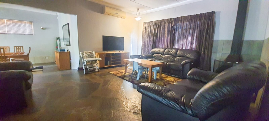 4 Bedroom Property for Sale in Roosheuwel North West